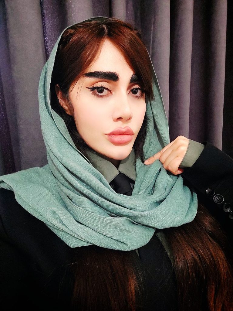 خانم مینا مجدی